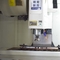 Przemysłowa 3-osiowa pionowa maszyna CNC BT40 Automatyczna frezarka CNC z wrzecionem