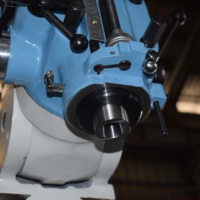 75 ~ 4630 obr./min Frezarka pionowa z wieżyczką obrotową wrzeciona do obróbki metalu