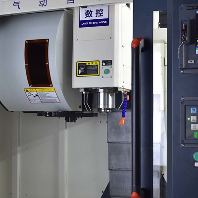 500mm Y Axis Travel 3-osiowe centrum obróbcze Cnc Pionowe centrum frezarskie